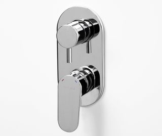 Wasserkraft А175819 Встраиваемый комплект для ванны с верхней душевой насадкой, лейкой и изливом